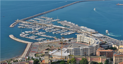 L’anno da poco concluso ha segnato un nuovo passo in avanti per il settore contenitori nel porto di Salerno. Gli investimenti hanno consentito un’ulteriore crescita dei traffici e dei collegamenti marittimi messi a disposizione delle aziende del Centro-Sud Italia, orientate all’internazionalizzazione.  Come evidenziato dal Presidente di SCT Salerno Container Terminal Agostino Gallozzi "lo scalo salernitano, ormai stabilmente, esprime un ruolo importante nello scenario dell’interscambio globale, soprattutto